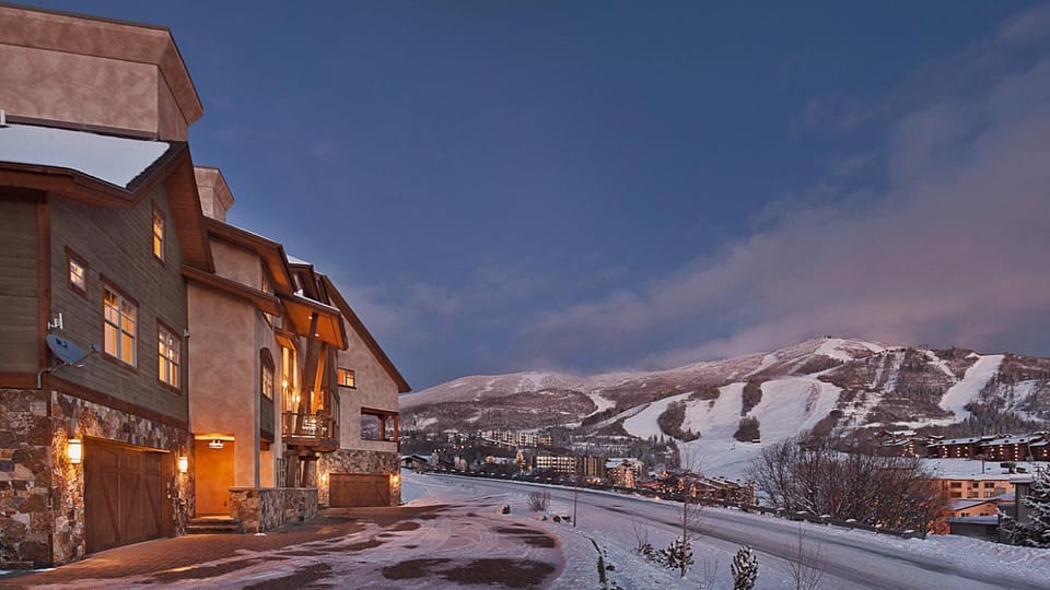 Property building, Winter, Mountain view