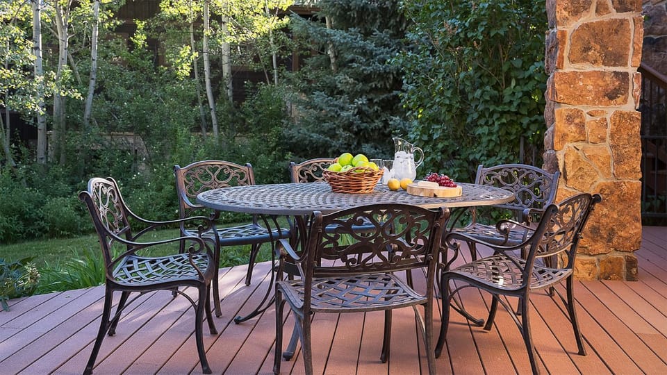 Patio, Seating area, Dining area