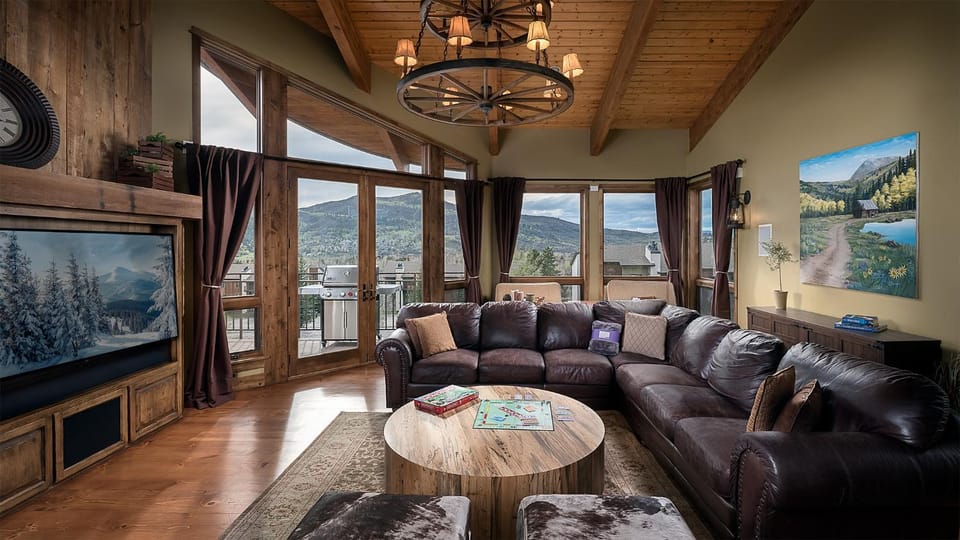 TV and multimedia, View (from property/room), Balcony/Terrace, Living room, Seating area