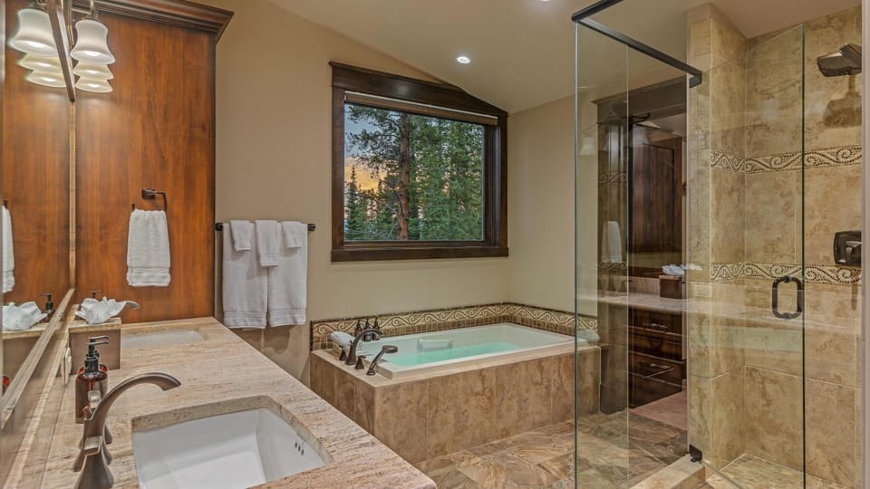 Shower, Bathroom, Bath, towels