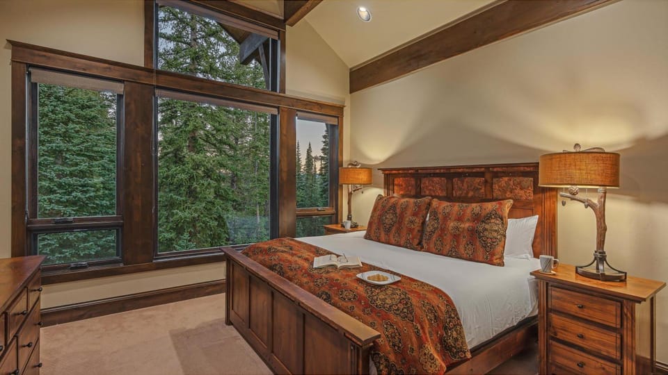 Bed, View (from property/room), Bedroom