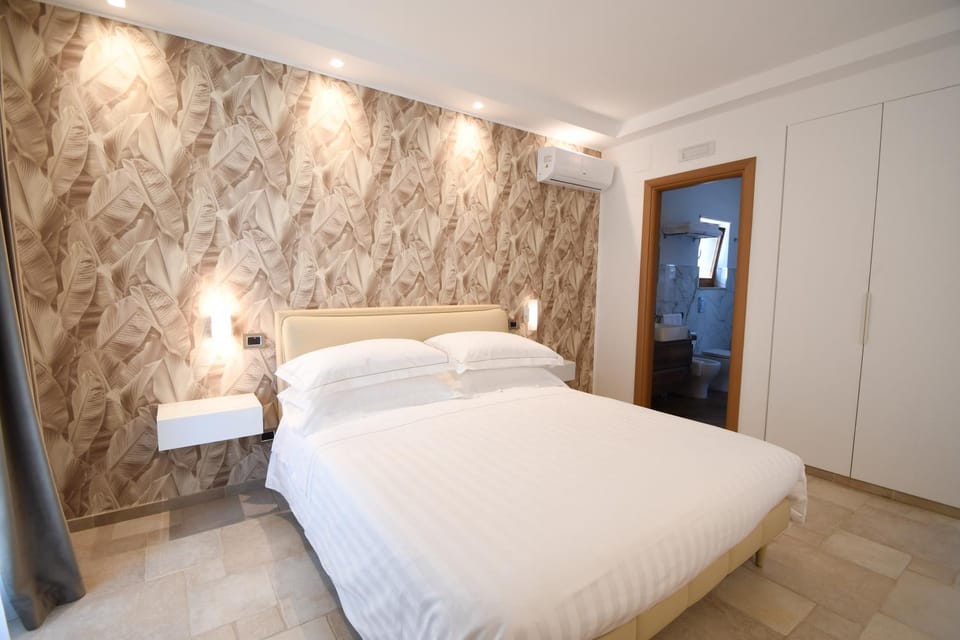 Bed, Bedroom, wardrobe