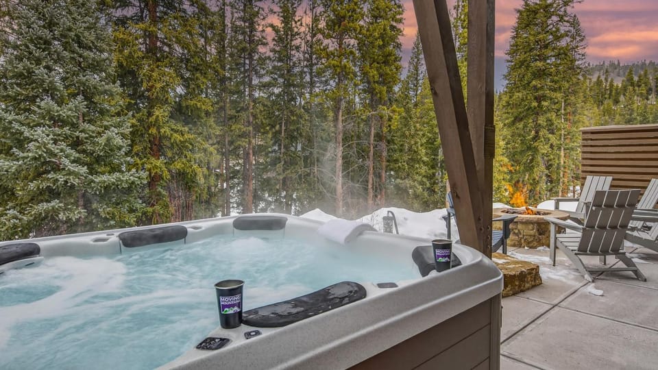 Hot Tub, View (from property/room), towels