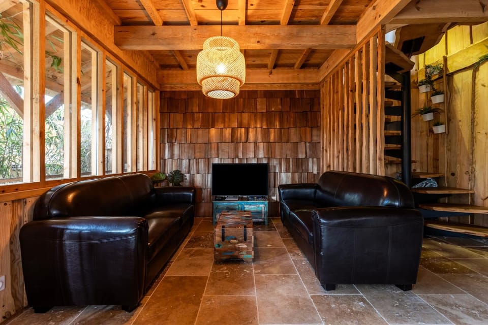 Property building, Living room
