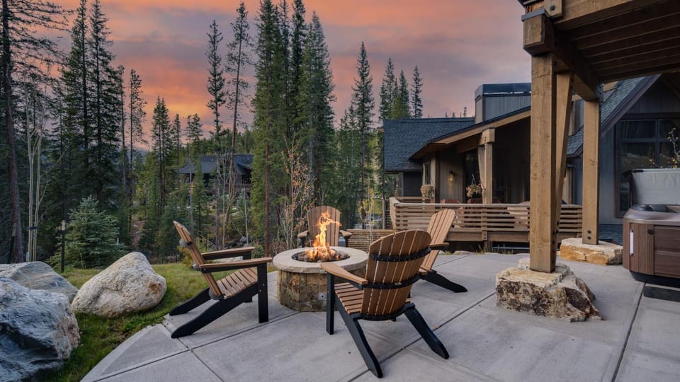 Seating area, Mountain view, fireplace, furniture