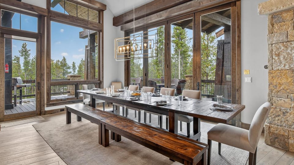 Seating area, Dining area, furniture