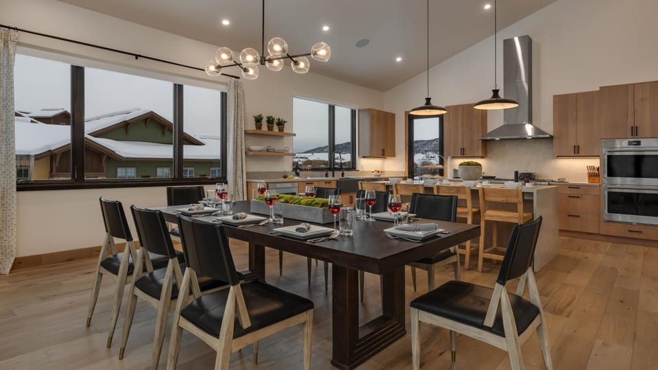 View (from property/room), Dining area, furniture, oven, storage