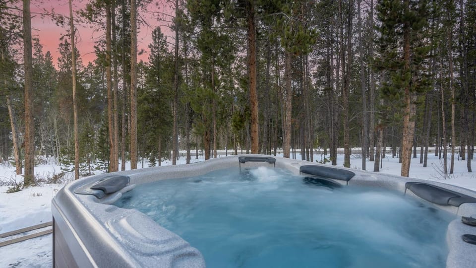 Winter, Hot Tub