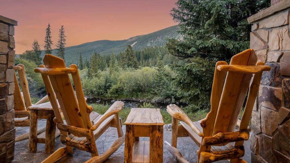 Patio, Seating area, Mountain view