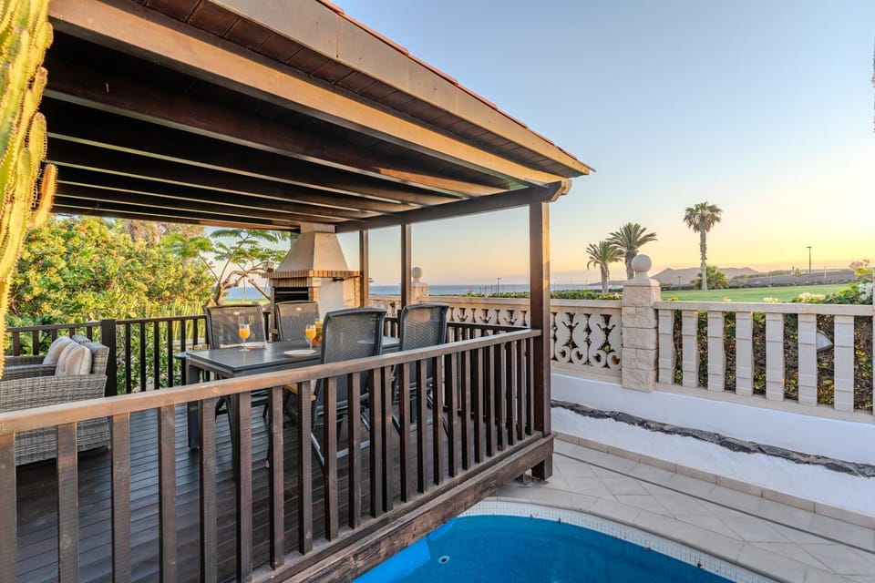 Day, Natural landscape, View (from property/room), Balcony/Terrace