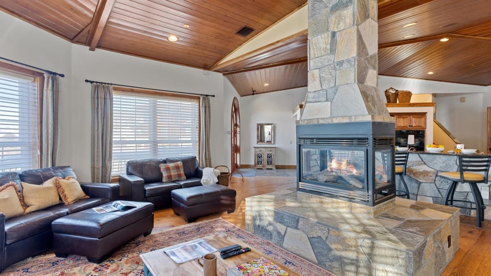 Living room, Seating area, fireplace, furniture