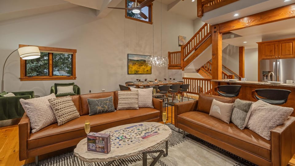 Living room, Seating area, Dining area, kitchen