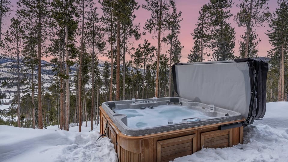 Patio, Winter, Hot Tub, View (from property/room), Mountain view