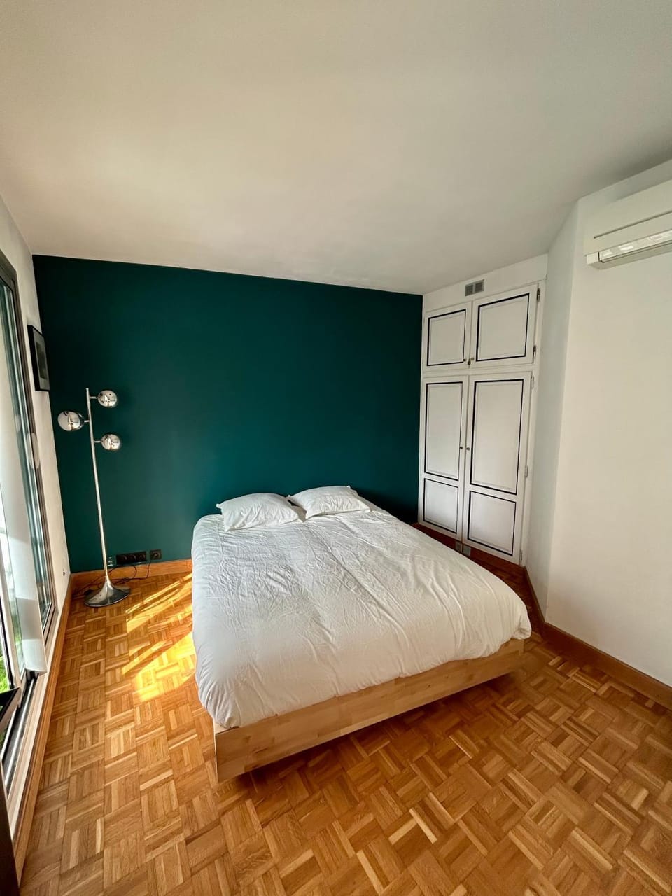 Bed, Photo of the whole room, Bedroom, wardrobe