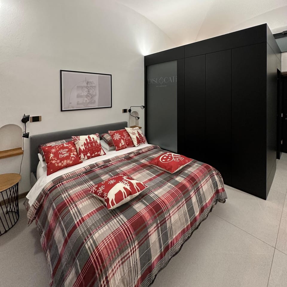 Dislocati BnB - Jacuzzi privata - Cucina - TV60" - Minimal Luxury Bed and Breakfast in Campania