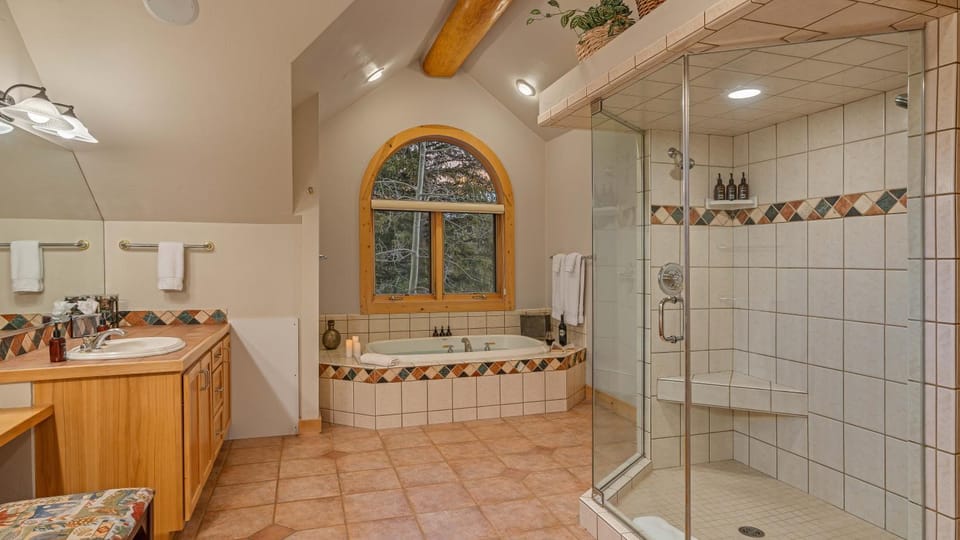 Shower, Bathroom, Bath, towels