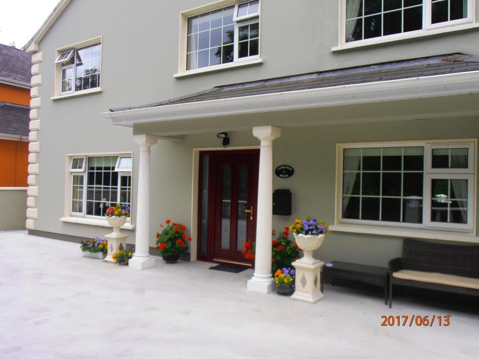 Facade/entrance, Property logo or sign, Bird's eye view, On site, Garden view, Street view