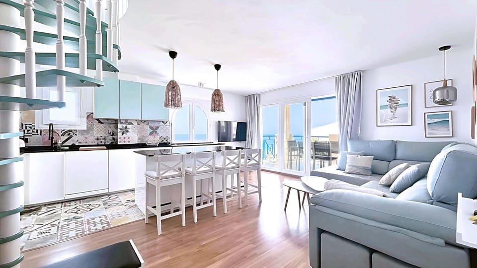 Day, TV and multimedia, Kitchen or kitchenette, Living room, Dining area, Sea view, internet, kitchen