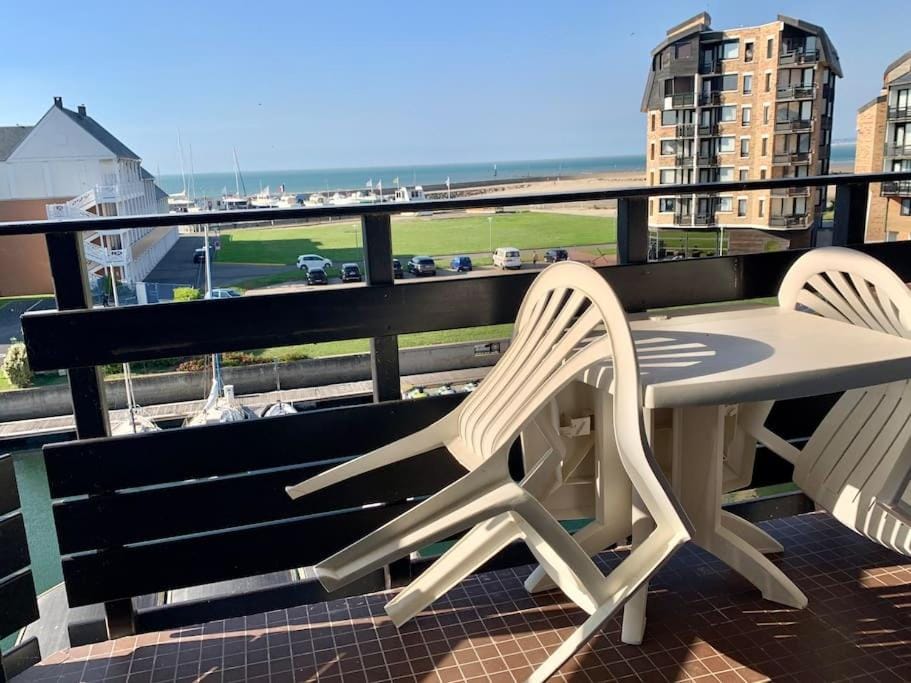 Bel appartement vue mer avec parking gratuit Apartment in Deauville