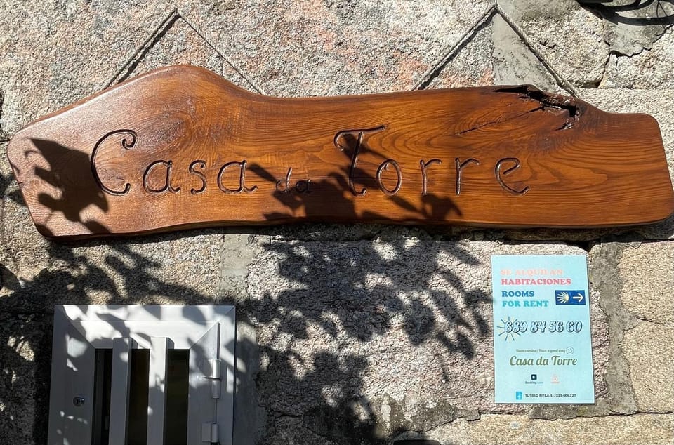 A Casa da Torre Peruscallo House in Galicia