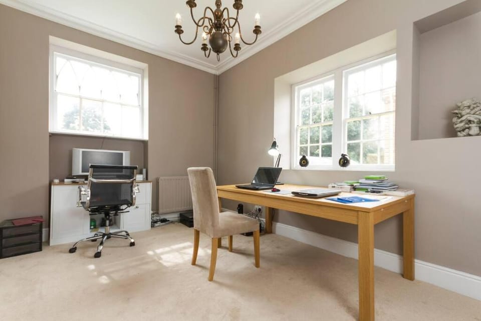 New Forest Luxury Manor House, New Forest and River Stour House in Bournemouth