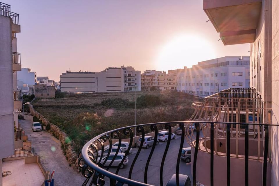 View (from property/room), Balcony/Terrace, Sunset, Parking