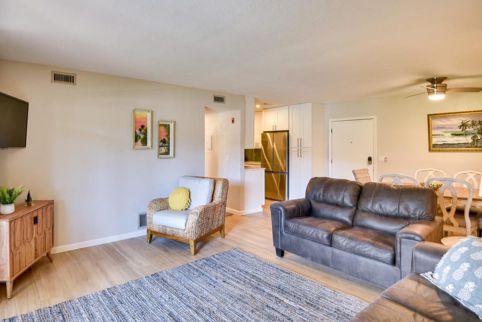 New Smyrna Beach Condo: Pool Access, Walk to Beach House in Edgewater
