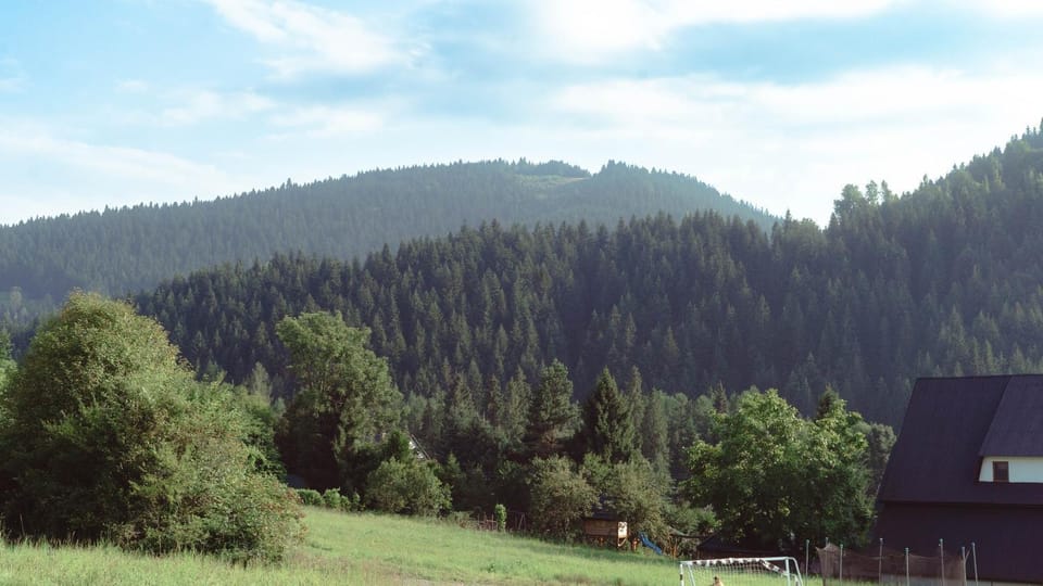 Nearby landmark, Spring, Day, Natural landscape, Mountain view