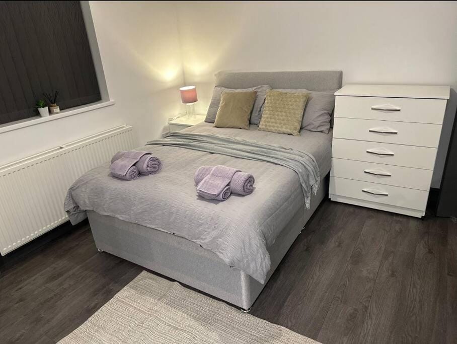 Cozy Aston Villa Studio Apartment in Birmingham