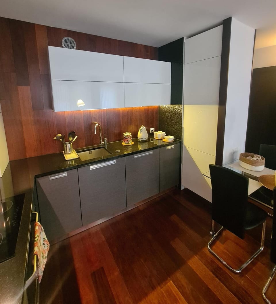 Warta LUX Apartment, self check-in 24h, free parking Apartment in Poznan