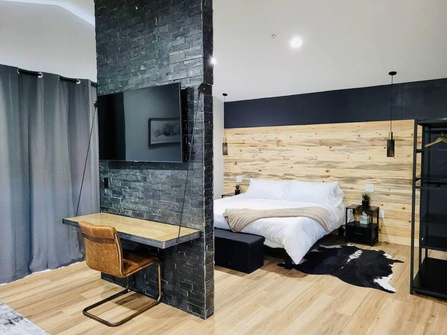 Penthouse Suite at Meadow View! Villa in Show Low