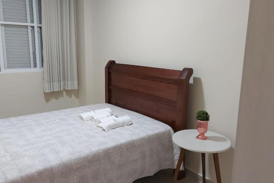 Apartamento encantador- 40 metros da praia e duas quadras do shopping Apartment in Santos