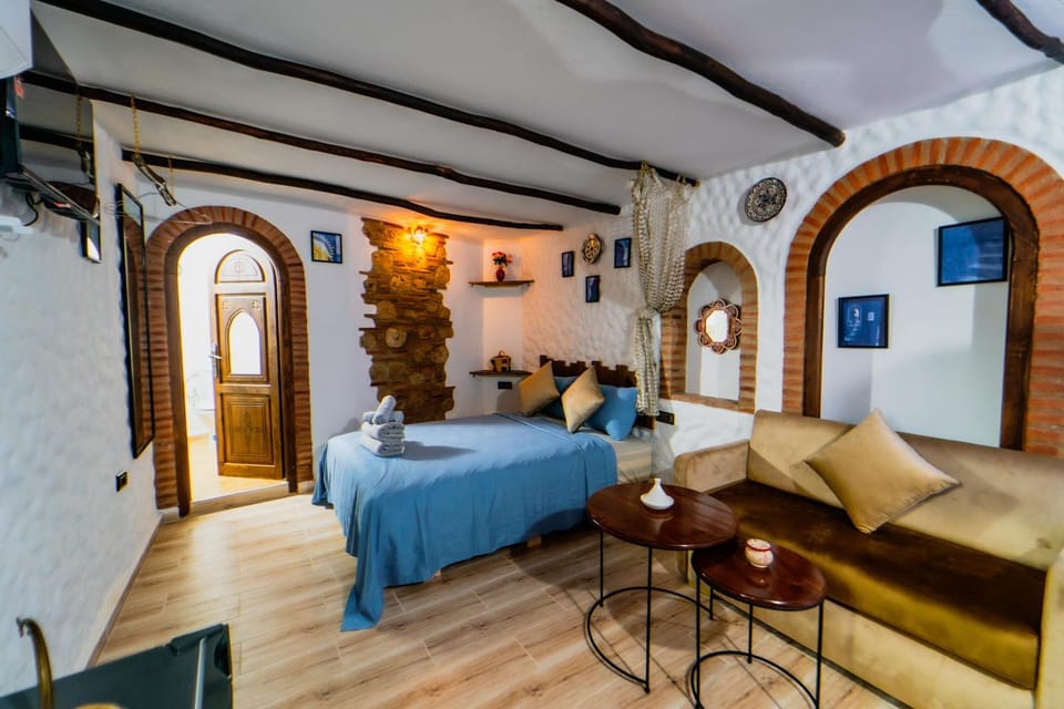 Splendid traditioanal house in the main square Apartment in Chefchaouen