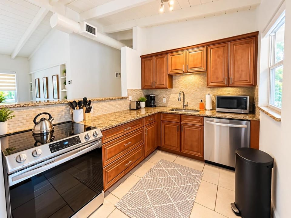 Kitchen or kitchenette, dishwasher, oven, pet friendly, stove, toaster