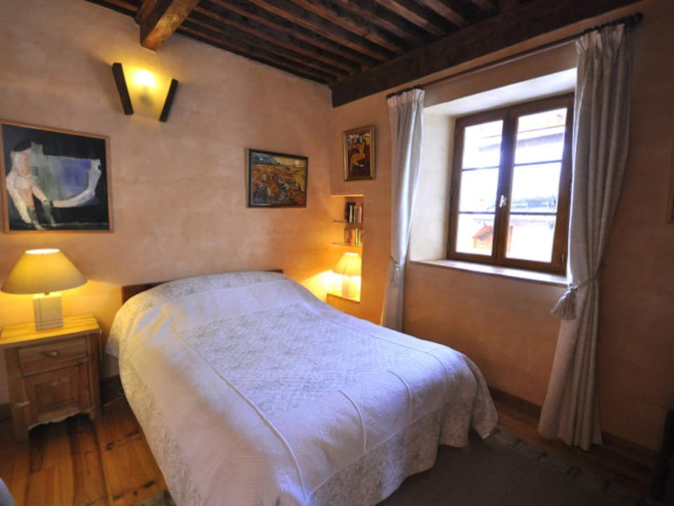 Chalet spacieux et équipé, 8 pers, à 300m des pistes, Serre Chevalier-Le Bez - FR-1-762-23 Apartment in Saint-Chaffrey