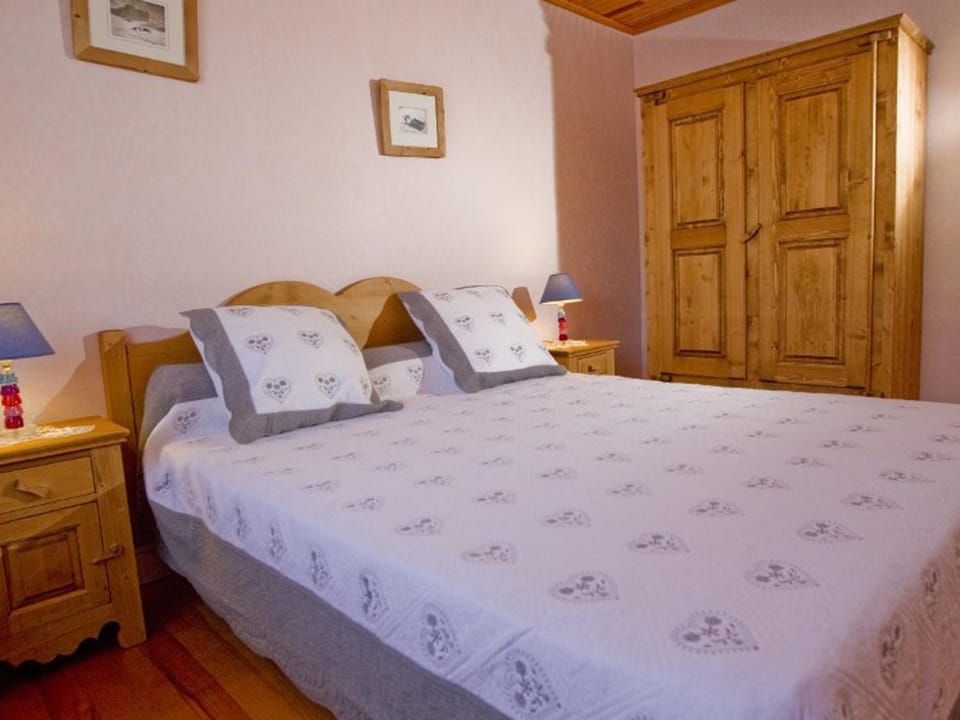 Appartement spacieux 3 pièces avec Wi-Fi et parking à Saint-Chaffrey - FR-1-762-16 Apartment in Briançon