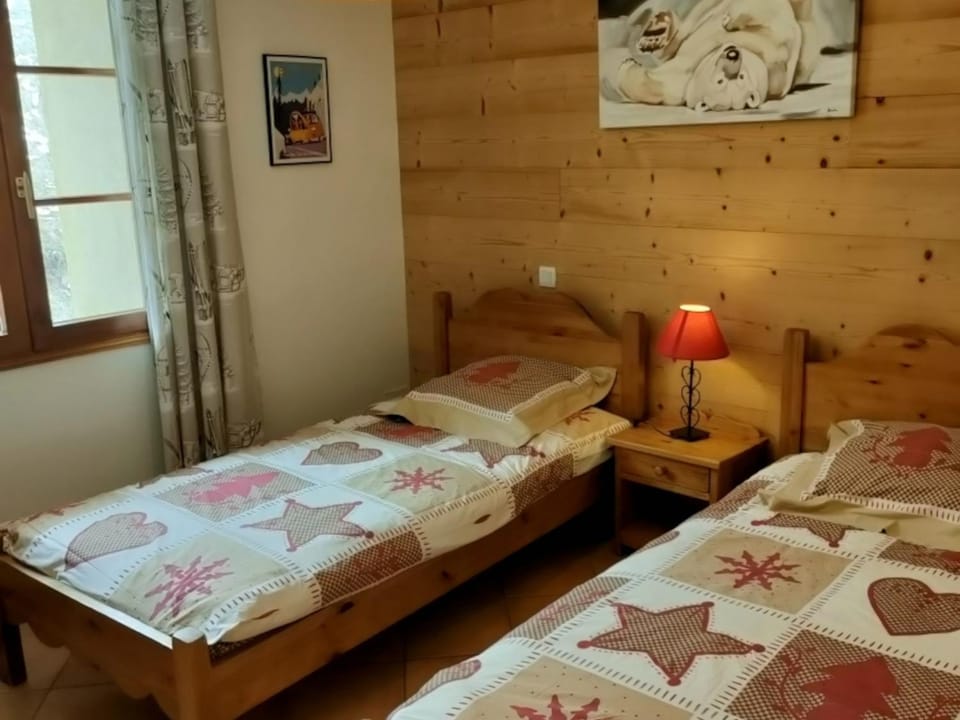 Superbe Duplex 8 Pers. avec Cheminée et Parking Privé à 400m des Pistes, Serre Chevalier - FR-1-762-10 Apartment in Saint-Chaffrey