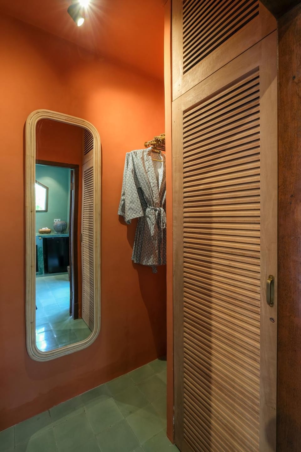 wardrobe