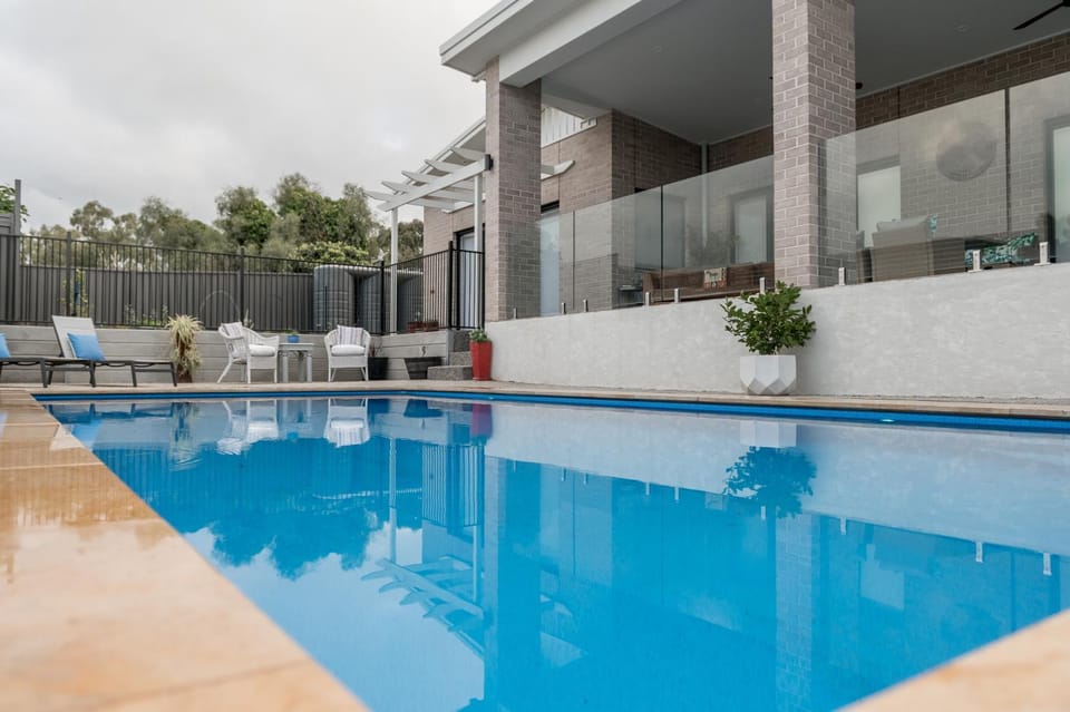 Swimming pool, Swimming pool, sunbed