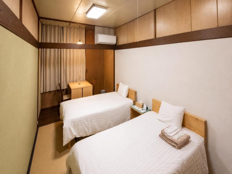 Hotel shirahama Country House in Japan