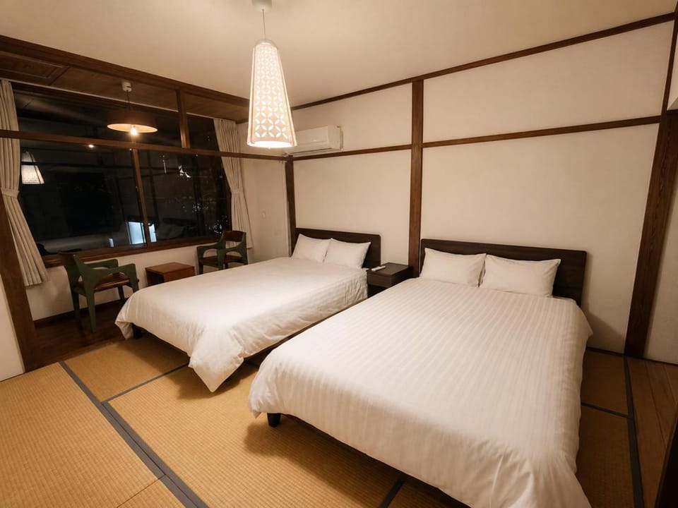 Hotel shirahama Country House in Japan