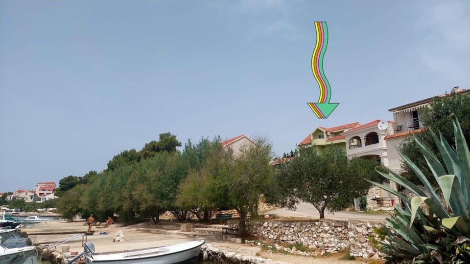 Holiday apartment in Zaboric with sea view, balcony, air conditioning, WiFi 5177-4 Apartment in Šibenik-Knin County, Croatia