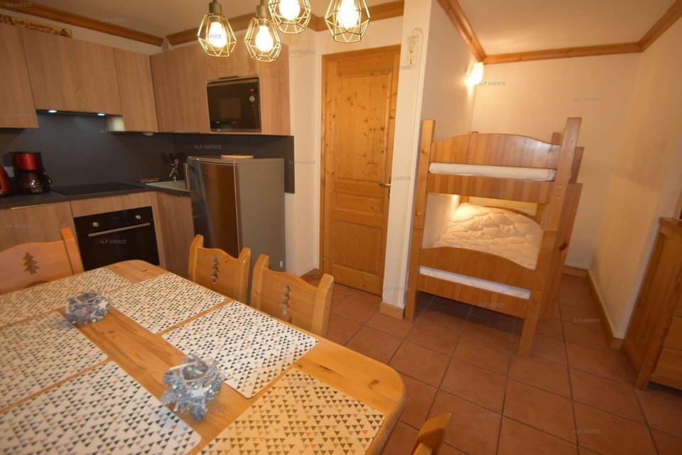 Résidence Lodges Des Alpages - 3 Pièces 6 pers - LES LODGES DES ALPAGES - 413LDGA - PLAGNE SOLEIL MAE-4284 Apartment in Mâcot-la-Plagne