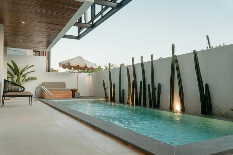 Balcony/Terrace, Swimming pool