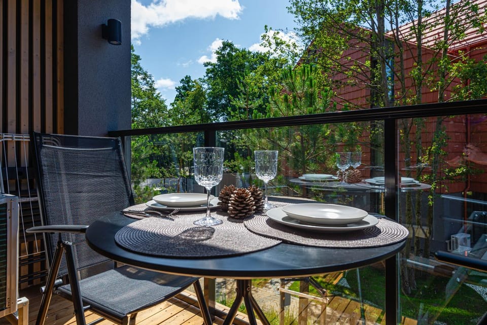Patio, Day, Garden, View (from property/room), Balcony/Terrace, Dining area, Garden view
