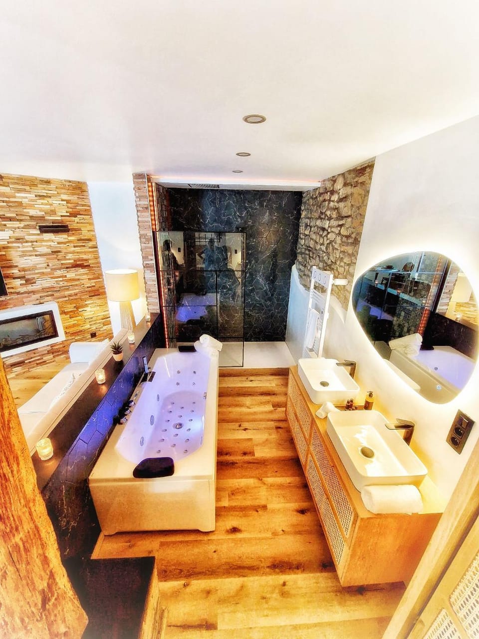 Damelys Love hotel in Belgium