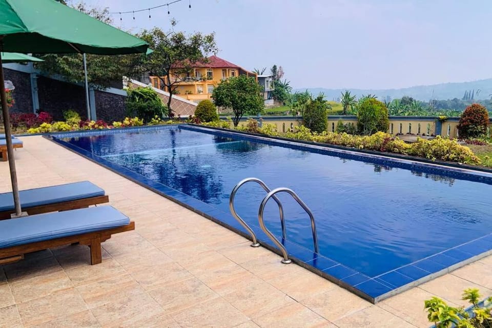 Pool view, Swimming pool, Swimming pool