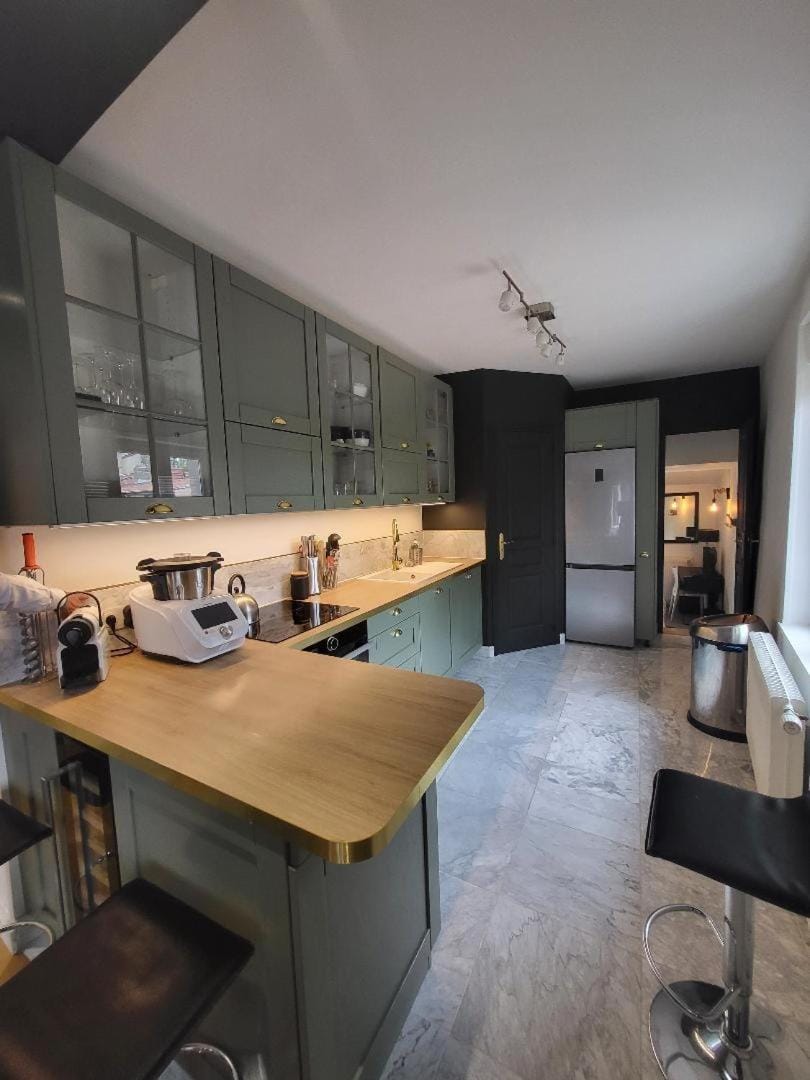 Superbe 100 M2, 4 chambres Apartment in Lyon