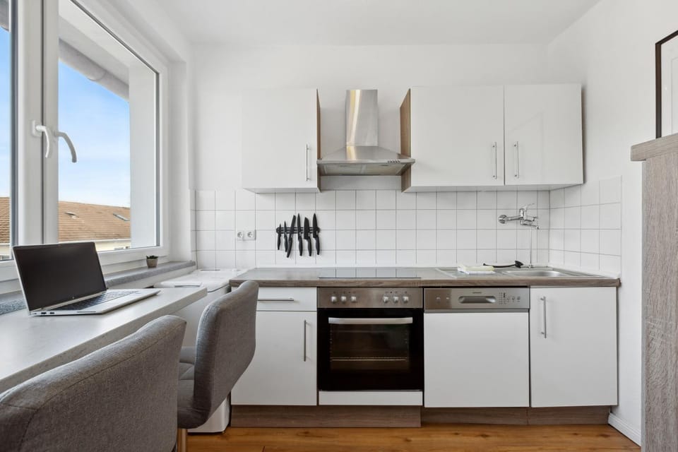 Kitchen or kitchenette, Dining area, dishwasher, oven, pet friendly, stove, kitchen