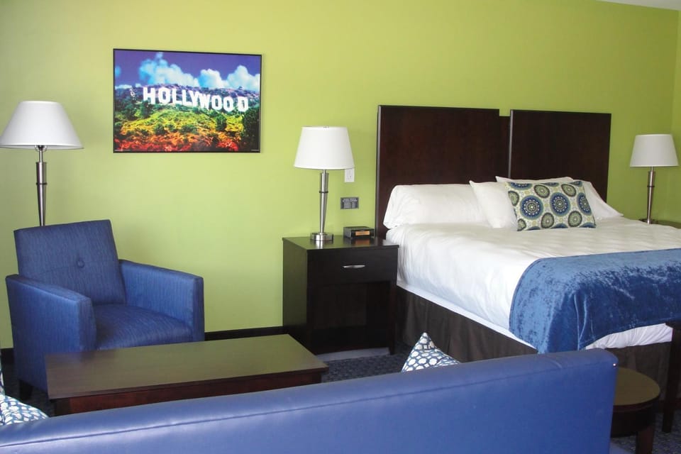 Photo of the whole room